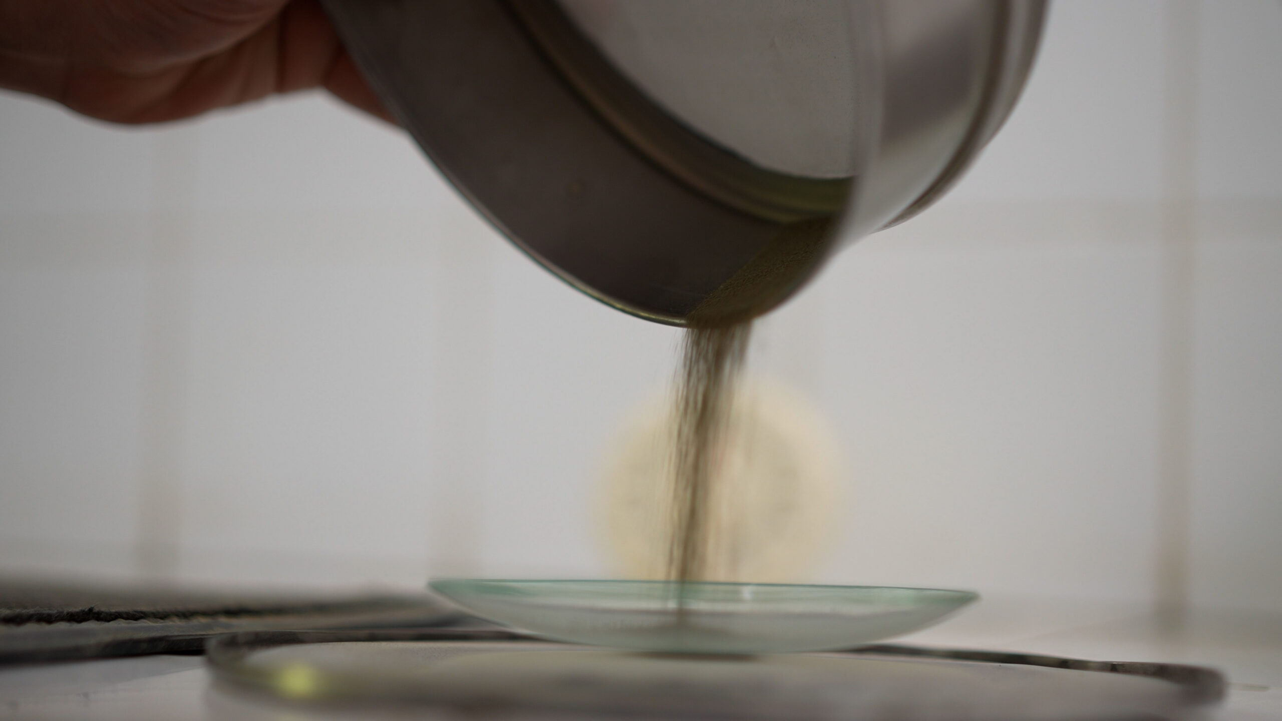 BRUTO.01_31_33_12.Still059